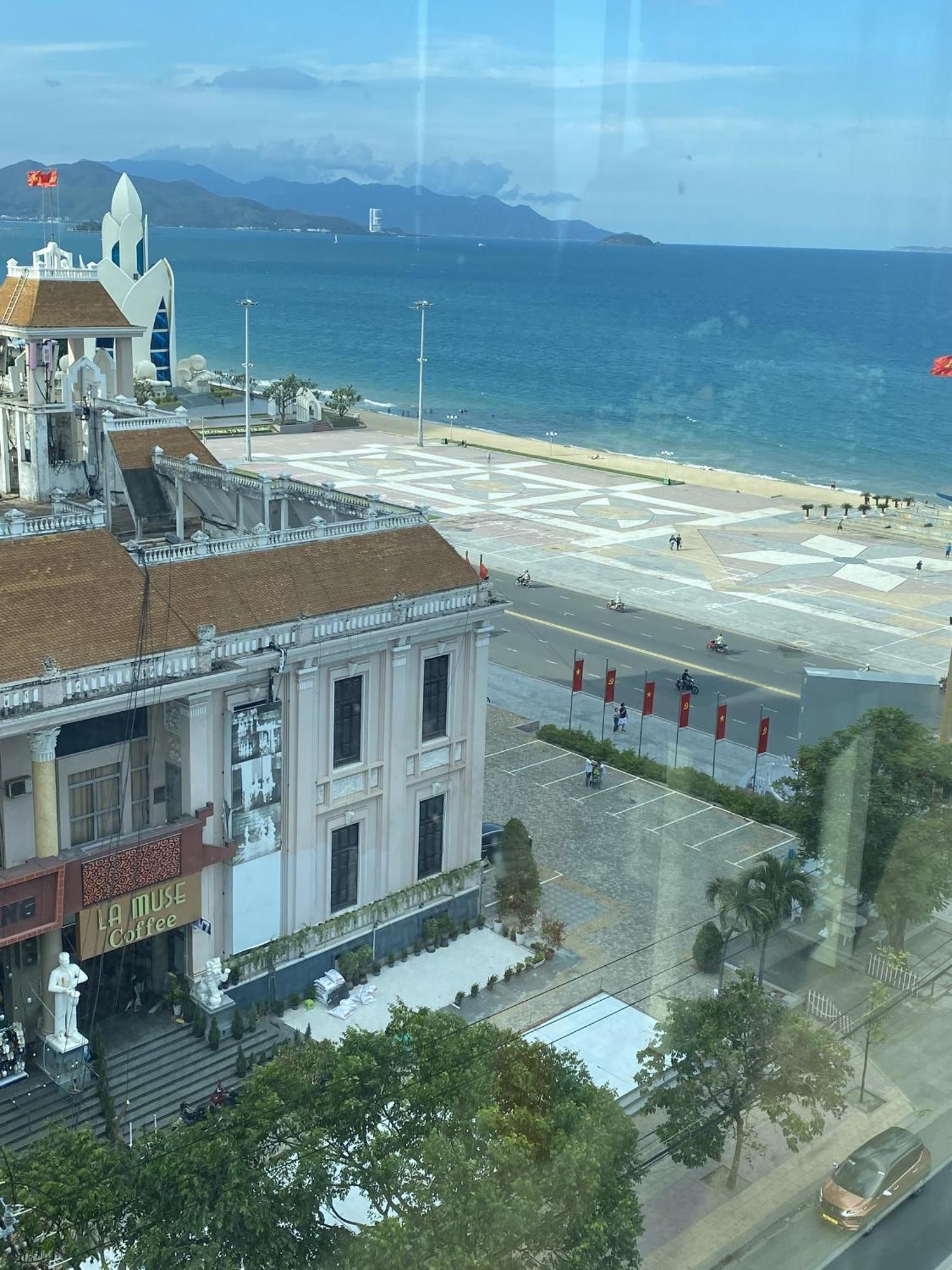 Happy Light Central Nha Trang Bagian luar foto